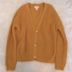 Girls L (10/12) Mustard 3 buttoned sweater